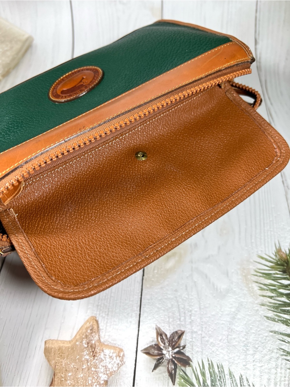 🦆 DOONEY & BOURKE FIR GREEN AND BRITISH TAN PEBBLED LEATHER CROSSBODY - Picture 10 of 16